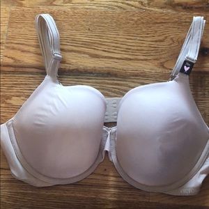 Victoria’s Secret lined perfect coverage bra